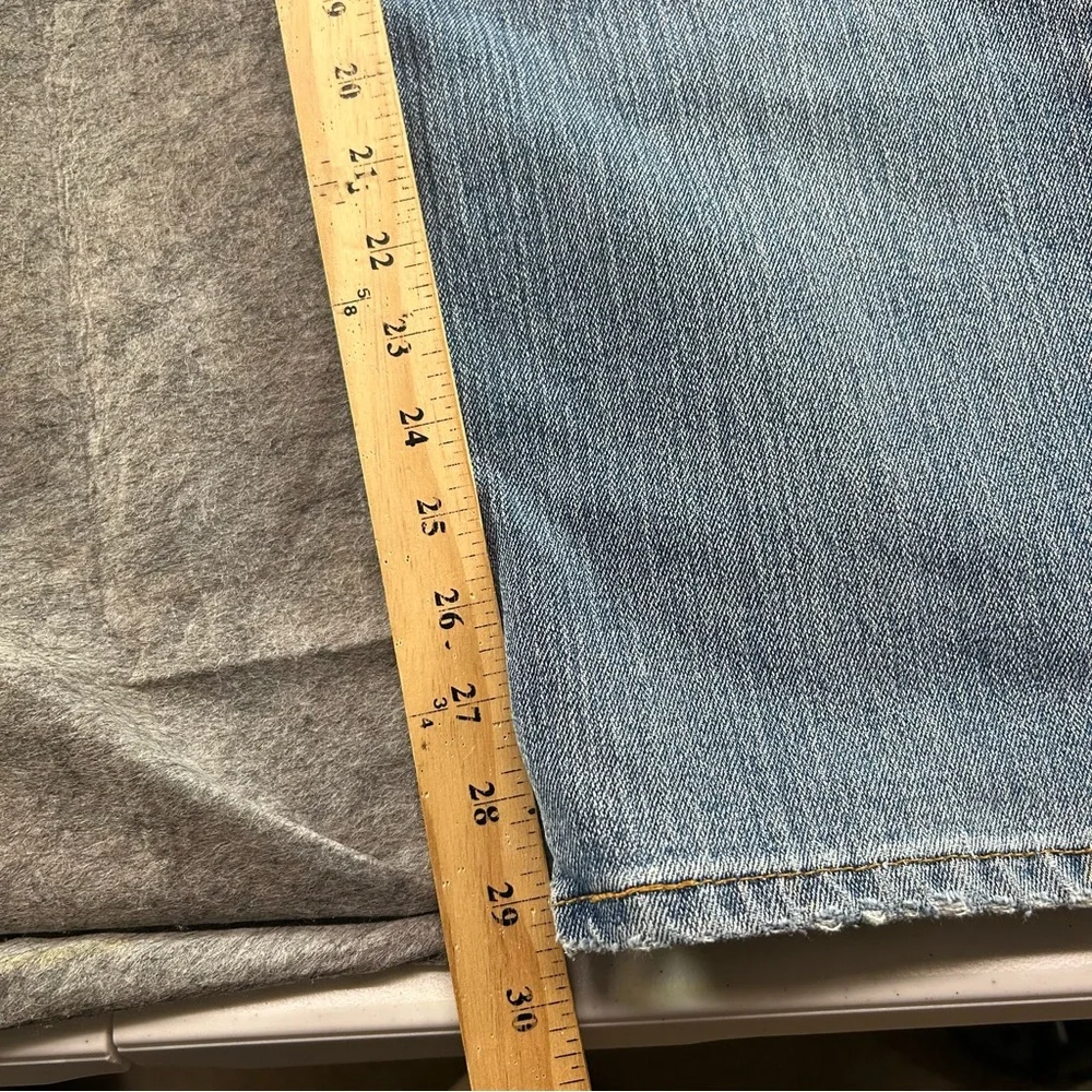 Vintage Levi’s 550 Jeans Men 38x32 Blue Relaxed Y2K Baggy‎ Wide-Leg Grunge Denim